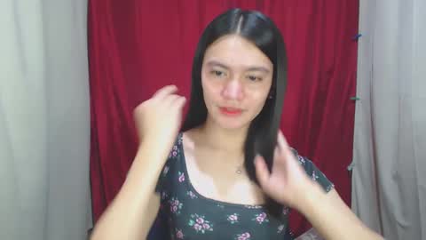 Snapshot of urhottiest_katey chatting on 7, 1, 2025 Katey online show from 7, 1, 2025