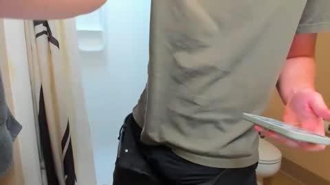 urhotuniroomie online show from 18, 1, 2026