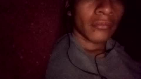 Uriel sgueme en ig  online show from 22, 12, 2024