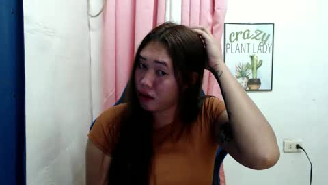 Snapshot of urlovely_sofie chatting on 14, 11, 2025 Sofie online show from 14, 11, 2025