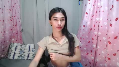 urloverjasmine_xx online show from 12, 4, 2026