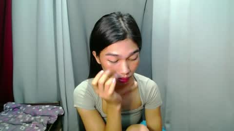 urloverjasmine_xx online show from 27, 6, 2026