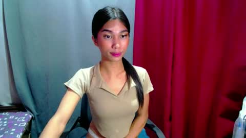 urloverjasmine_xx online show from 2, 7, 2026