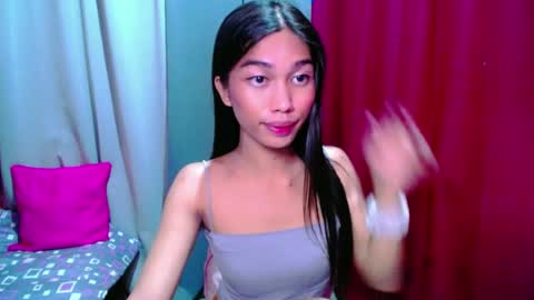 urloverjasmine_xx online show from 8, 7, 2026