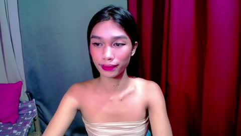 urloverjasmine_xx online show from 11, 7, 2026