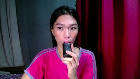 urloverjasmine_xx online show from 13, 7, 2026