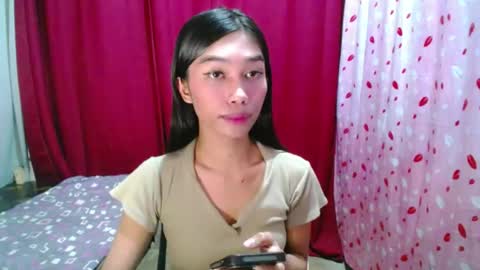 urloverjasmine_xx online show from 28, 7, 2026