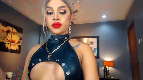 Snapshot of urmajestytyra chatting on 19, 1, 2025 UrMajestyTyra online show from 19, 1, 2025