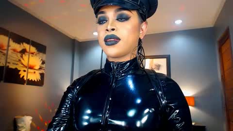 Snapshot of urmajestytyra chatting on 21, 1, 2025 UrMajestyTyra online show from 21, 1, 2025