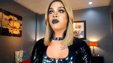 Snapshot of urmajestytyra chatting on 11, 2, 2025 UrMajestyTyra online show from 11, 2, 2025