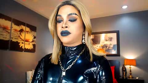 Snapshot of urmajestytyra chatting on 12, 2, 2025 UrMajestyTyra online show from 12, 2, 2025