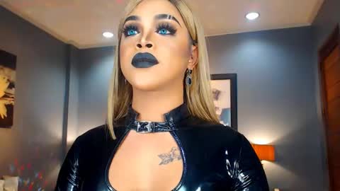 Snapshot of urmajestytyra chatting on 19, 2, 2025 UrMajestyTyra online show from 19, 2, 2025