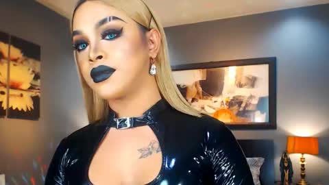 Snapshot of urmajestytyra chatting on 25, 2, 2025 UrMajestyTyra online show from 25, 2, 2025