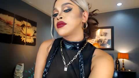 Snapshot of urmajestytyra chatting on 27, 2, 2025 UrMajestyTyra online show from 27, 2, 2025