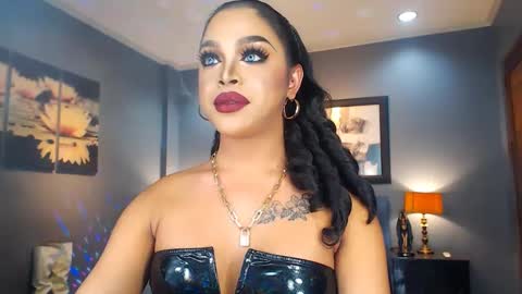 Snapshot of urmajestytyra chatting on 1, 3, 2025 UrMajestyTyra online show from 1, 3, 2025