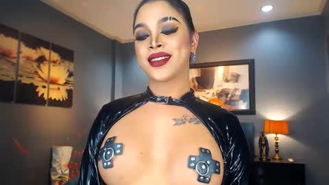 Snapshot of urmajestytyra chatting on 2, 3, 2025 UrMajestyTyra online show from 2, 3, 2025