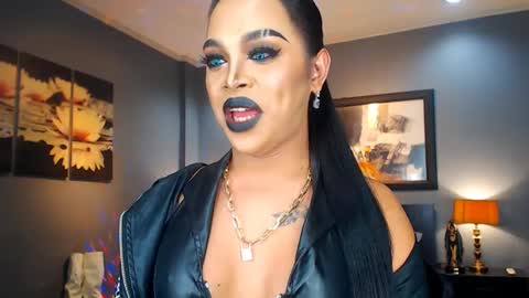 Snapshot of urmajestytyra chatting on 4, 3, 2025 UrMajestyTyra online show from 4, 3, 2025