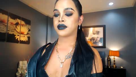 Snapshot of urmajestytyra chatting on 4, 3, 2025 UrMajestyTyra online show from 4, 3, 2025