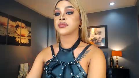 Snapshot of urmajestytyra chatting on 12, 3, 2025 UrMajestyTyra online show from 12, 3, 2025