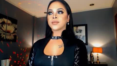 Snapshot of urmajestytyra chatting on 17, 9, 2025 UrMajestyTyra online show from 17, 9, 2025