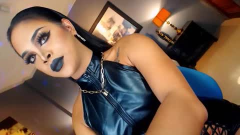 Snapshot of urmajestytyra chatting on 13, 10, 2025 UrMajestyTyra online show from 13, 10, 2025