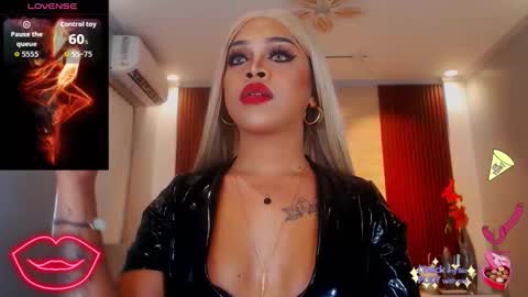 Snapshot of urmajestytyra chatting on 18, 10, 2025 UrMajestyTyra online show from 18, 10, 2025