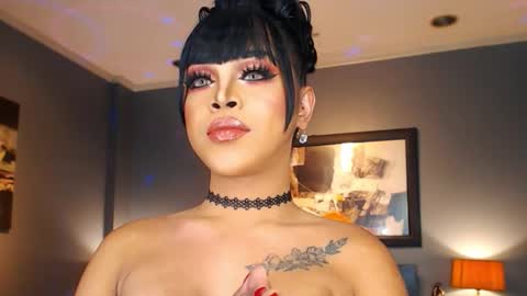 Snapshot of urmajestytyra chatting on 17, 11, 2025 UrMajestyTyra online show from 17, 11, 2025