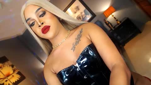 Snapshot of urmajestytyra chatting on 19, 11, 2025 UrMajestyTyra online show from 19, 11, 2025