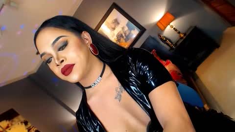 Snapshot of urmajestytyra chatting on 23, 11, 2025 UrMajestyTyra online show from 23, 11, 2025