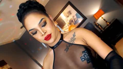 Snapshot of urmajestytyra chatting on 24, 11, 2025 UrMajestyTyra online show from 24, 11, 2025