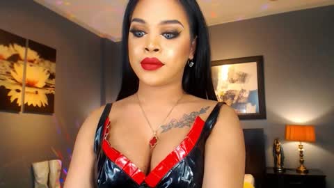 UrMajestyTyra online show from 12, 3, 2026