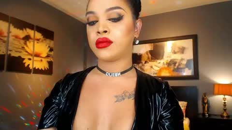 Snapshot of urmajestytyra chatting on 5, 5, 2026 UrMajestyTyra online show from 5, 5, 2026