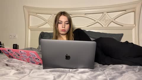 urmissalice online show from 24, 1, 2025