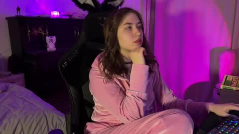 urmissalice online show from 5, 3, 2025