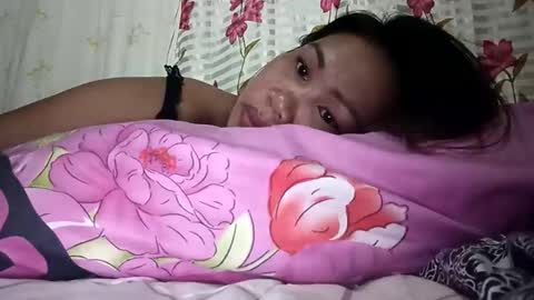 Snapshot of urmorena_girl chatting on 12, 10, 2025 urmorena_girl online show from 12, 10, 2025