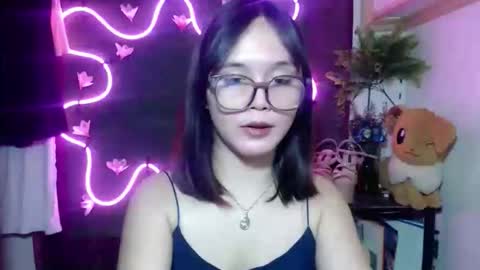 Snapshot of urpinay_pia chatting on 21, 10, 2025 Pia online show from 21, 10, 2025