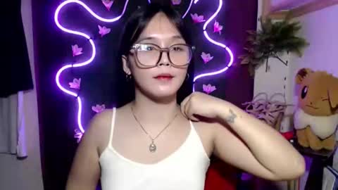 Snapshot of urpinay_pia chatting on 29, 10, 2025 Pia online show from 29, 10, 2025