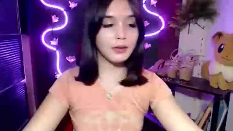 Snapshot of urpinay_pia chatting on 6, 11, 2025 Pia online show from 6, 11, 2025