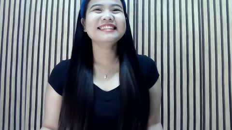 Snapshot of urpinaycutie chatting on 3, 3, 2025 urpinaycutie online show from 3, 3, 2025