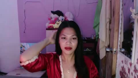 hi im kim online show from 25, 11, 2025