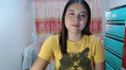 Snapshot of ursain_lyn chatting on 8, 3, 2026 Lyn online show from 8, 3, 2026