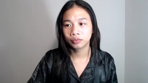 JUST CALL ME LLANA online show from 2, 12, 2025