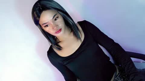 I AM ZOEY AND IM NOT EXPENSIVE I JUST KNOW MY WORTH online show from 8, 8, 2026