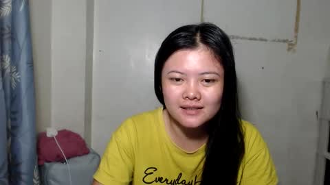 ursweet_lynie online show from 12, 5, 2026