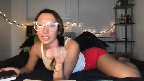 Lily online show from 27, 9, 2025