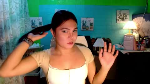 YOURGIRLCAMILLA online show from 30, 11, 2025