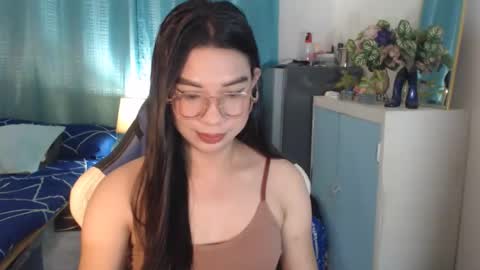 Snapshot of urwetasianprincessxx chatting on 14, 11, 2025 Ashley Kate Mateo Gray online show from 14, 11, 2025
