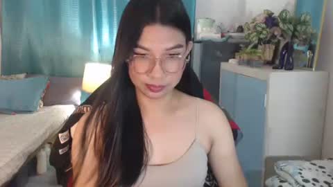 Snapshot of urwetasianprincessxx chatting on 15, 12, 2025 Ashley Kate Mateo Gray online show from 15, 12, 2025