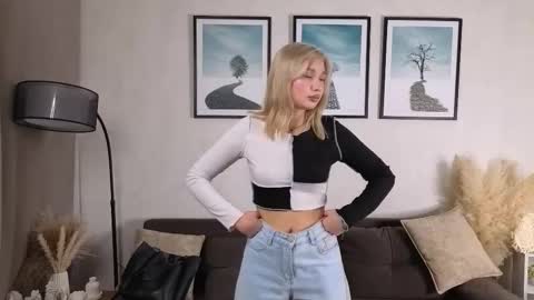 Snapshot of ushacoyt chatting on 21, 3, 2026 Victoria online show from 21, 3, 2026