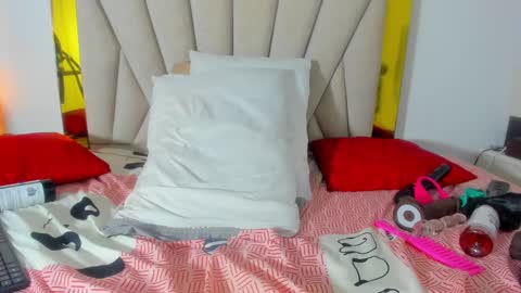 Snapshot of vahiolet_fuentes chatting on 29, 12, 2024 vahioleth online show from 29, 12, 2024